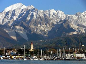 Appartamento in vendita a Carrara MS