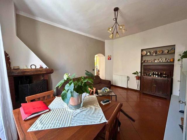Appartamento in vendita a Carrara MS