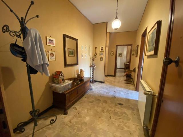 Appartamento in vendita a Carrara MS