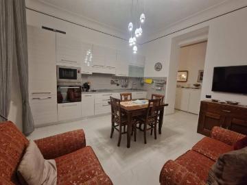 Appartamento in vendita a Carrara MS