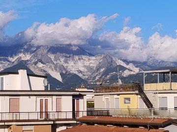 Appartamento in vendita a Carrara MS