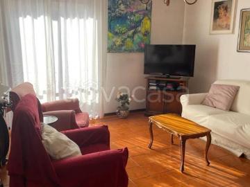 Appartamento in vendita a Carrara via Canal del Rio, Centro città