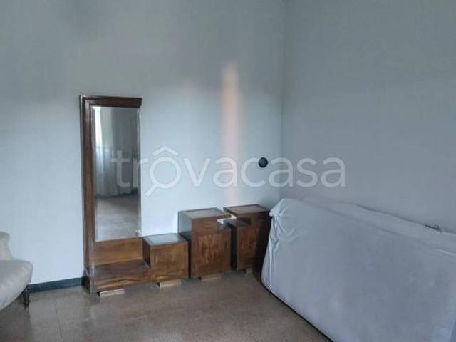 Appartamento in vendita a Carrara via Donatello, 6