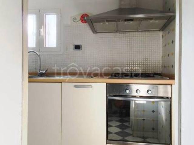 Appartamento in vendita a Carrara via Giuseppe Ulivi, Centro città