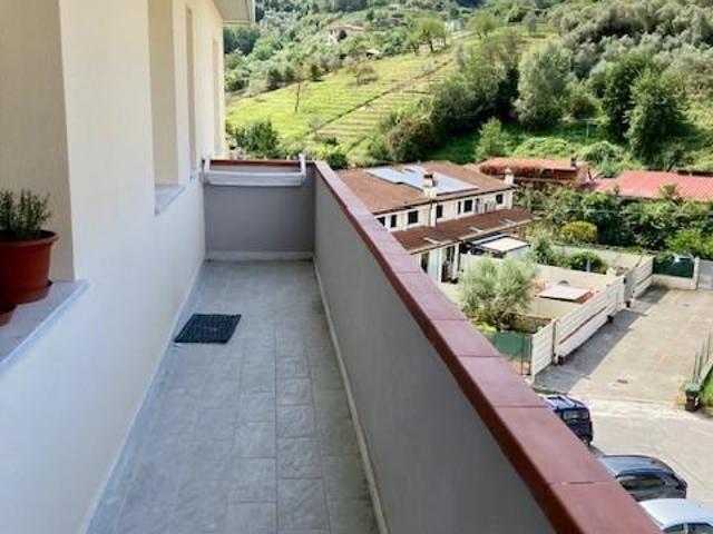 Appartamento in vendita a Carrara via Perla, 21, Bonascola