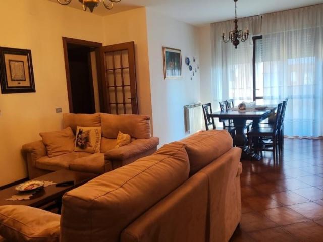 Appartamento in vendita a Carrara via Piave