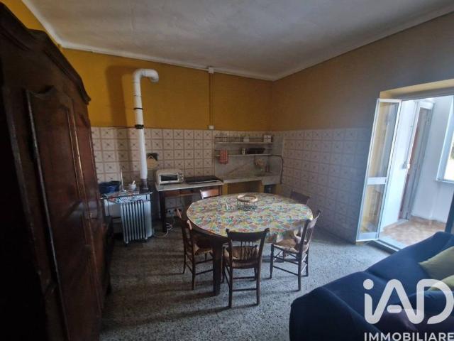Appartamento in vendita a Carro SP