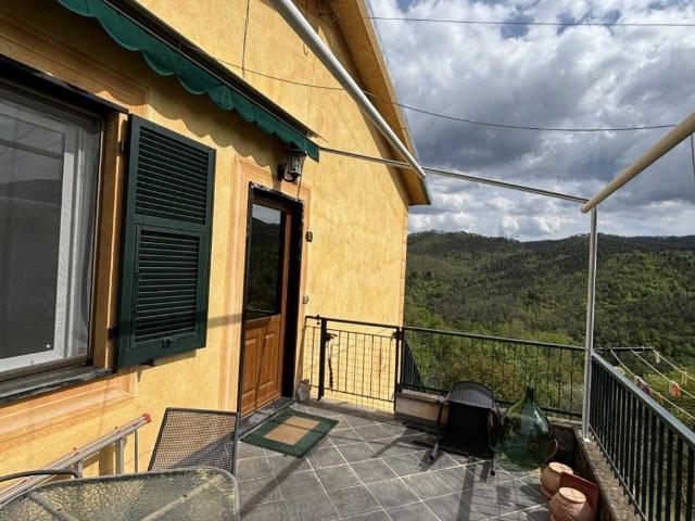 Appartamento in vendita a Carro SP