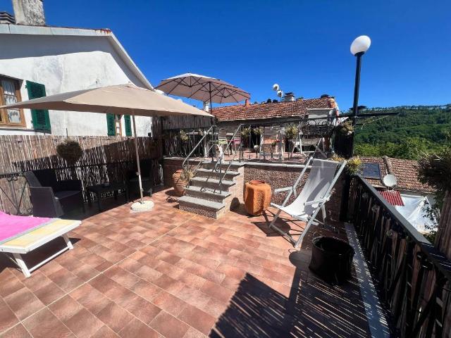 Appartamento in vendita a Carro SP