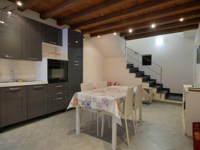 Appartamento in vendita a Carrodano SP