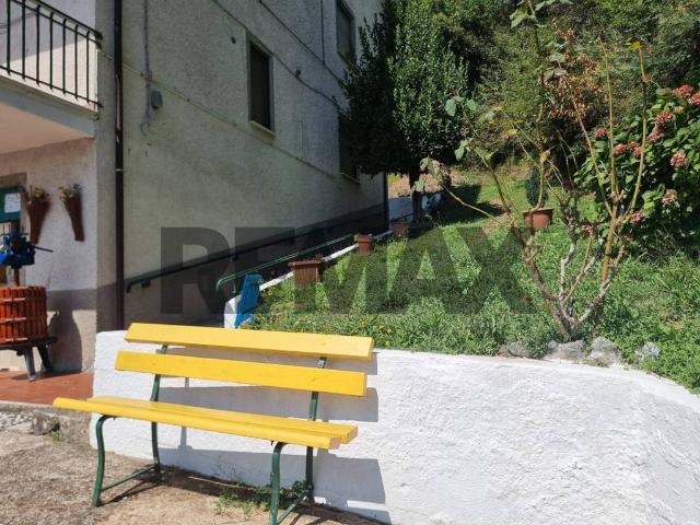 Appartamento in vendita a Carrodano SP