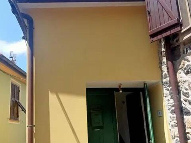 Appartamento in vendita a Carrodano SP