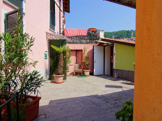 Appartamento in vendita a Carrodano SP