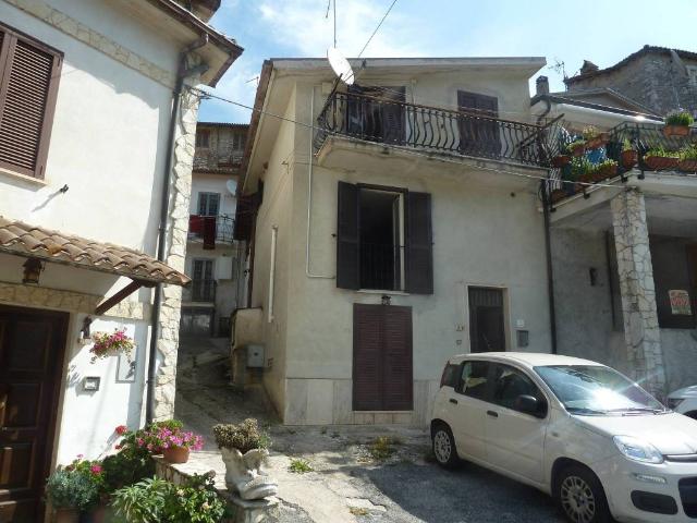 Appartamento in vendita a Carsoli AQ