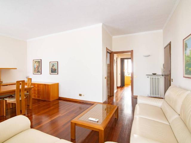 Appartamento in vendita a Carugate MI