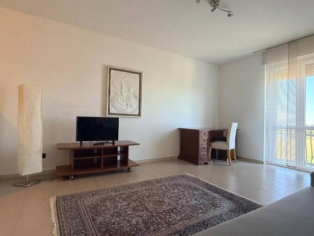 Appartamento in vendita a Carugo CO