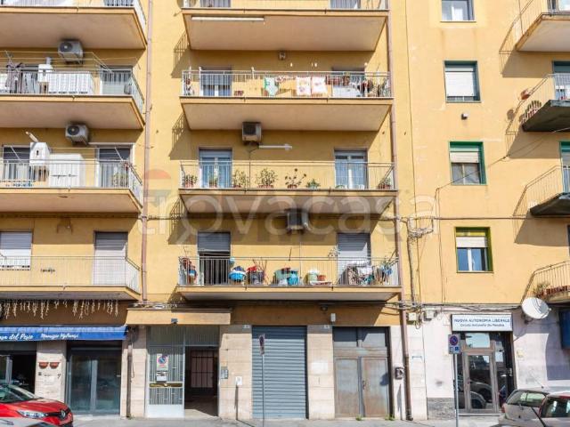 Appartamento in vendita a Catania, Barriera Leucatia