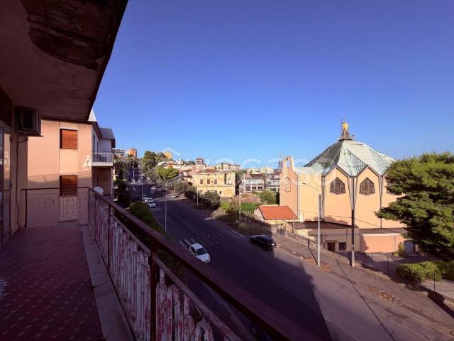 Appartamento in vendita a Catania via Giovanni Grasso, Nuovalucello Leonardo Da Vinci
