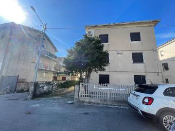 Appartamento in vendita a Catanzaro CZ