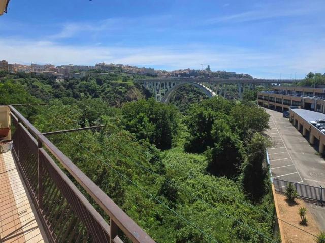 Appartamento in vendita a Catanzaro CZ