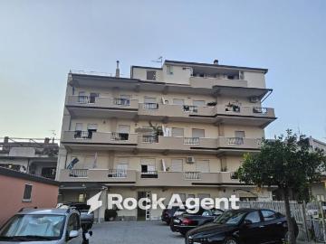 Appartamento in vendita a Caulonia RC
