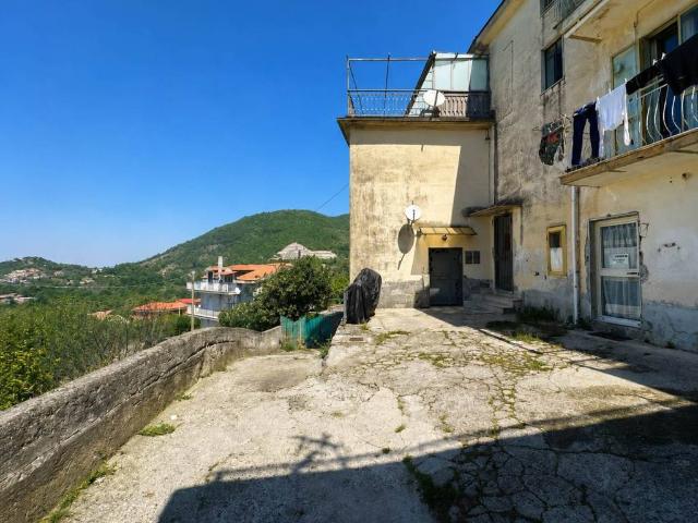 Appartamento in vendita a Cava de' Tirreni SA