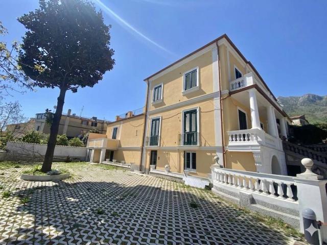 Appartamento in vendita a Cava de' Tirreni SA