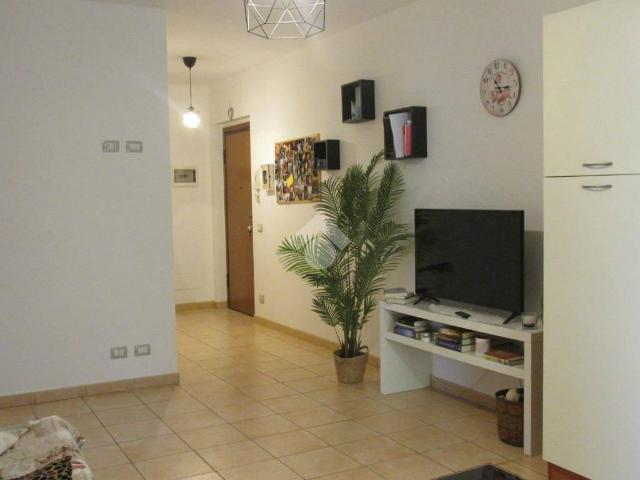 Appartamento in vendita a Cava Manara PV
