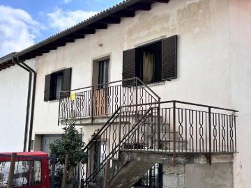 Appartamento in vendita a Cavargna CO
