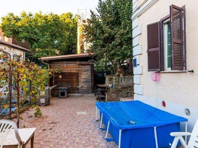 Appartamento in vendita a Cave RM