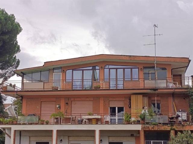 Appartamento in vendita a Cave RM