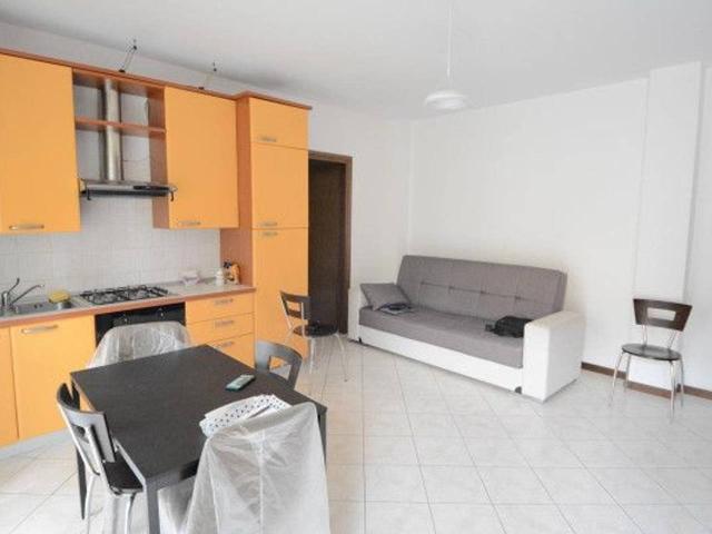 Appartamento in vendita a Cavenago Di Brianza