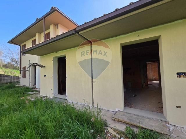 Appartamento in vendita a Cavriglia