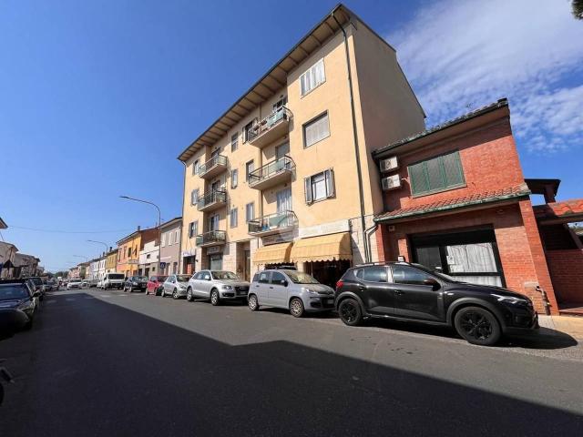 Appartamento in vendita a Cecina