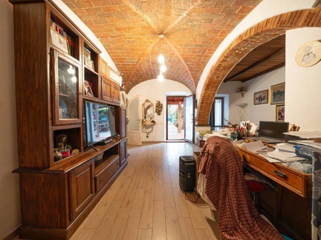 Appartamento in vendita a Cecina LI