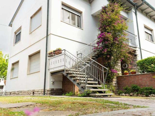 Appartamento in vendita a Cecina LI
