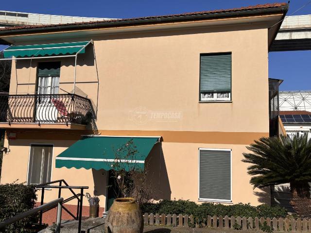 Appartamento in vendita a Celle Ligure