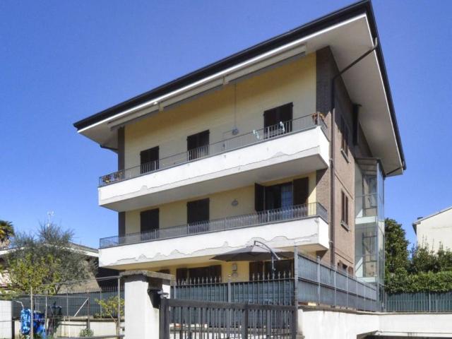 Appartamento in vendita a Cesano Maderno MB