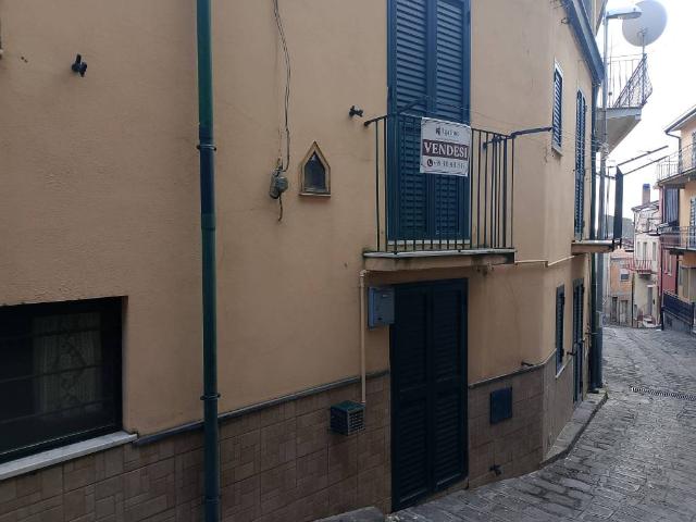 Appartamento in vendita a Cesarò ME