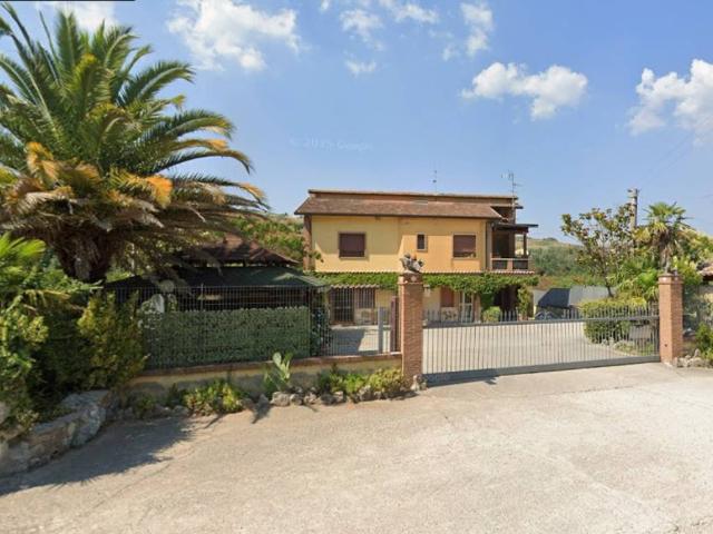 Appartamento in vendita a Ceppaloni BN