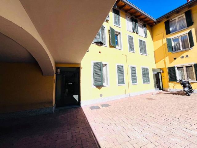 Appartamento in vendita a Cermenate CO