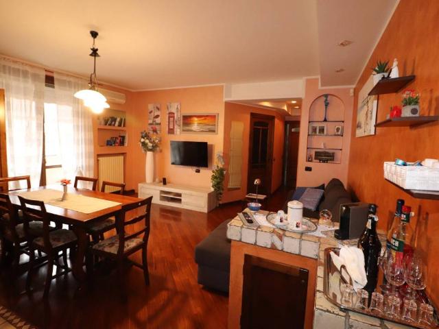 Appartamento in vendita a Ceriano Laghetto MB