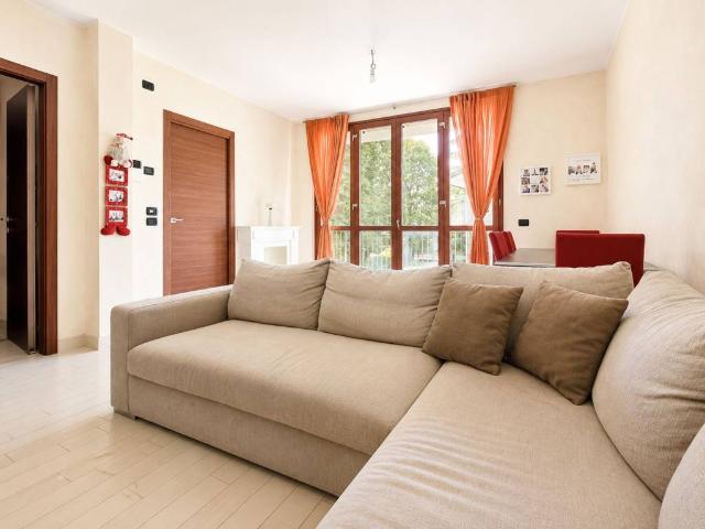 Appartamento in vendita a Ceriano Laghetto MB