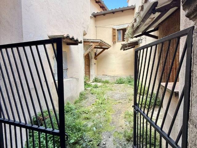 Appartamento in vendita a Cerreto di Spoleto PG