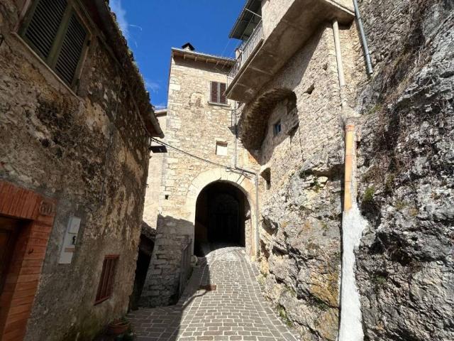 Appartamento in vendita a Cerreto di Spoleto PG