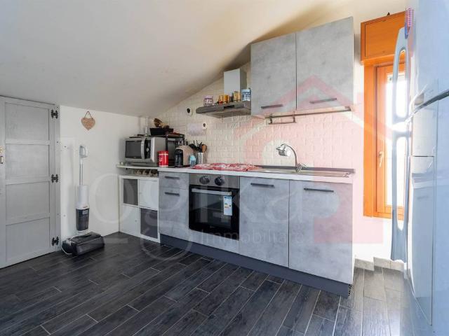 Appartamento in vendita a Cerro al Lambro MI