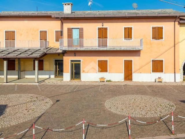 Appartamento in vendita a Cerro Veronese VR
