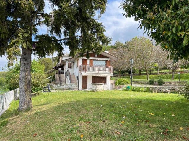 Appartamento in vendita a Cerro Veronese VR