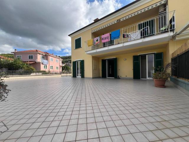 Appartamento in vendita a Cervo IM