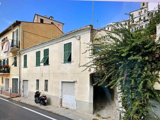 Appartamento in vendita a Cervo IM